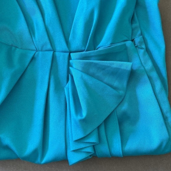 NWT BCBGeneration Stacey Ruffled One Shoulder Dress Women's Size 2 - Picture 4 of 6